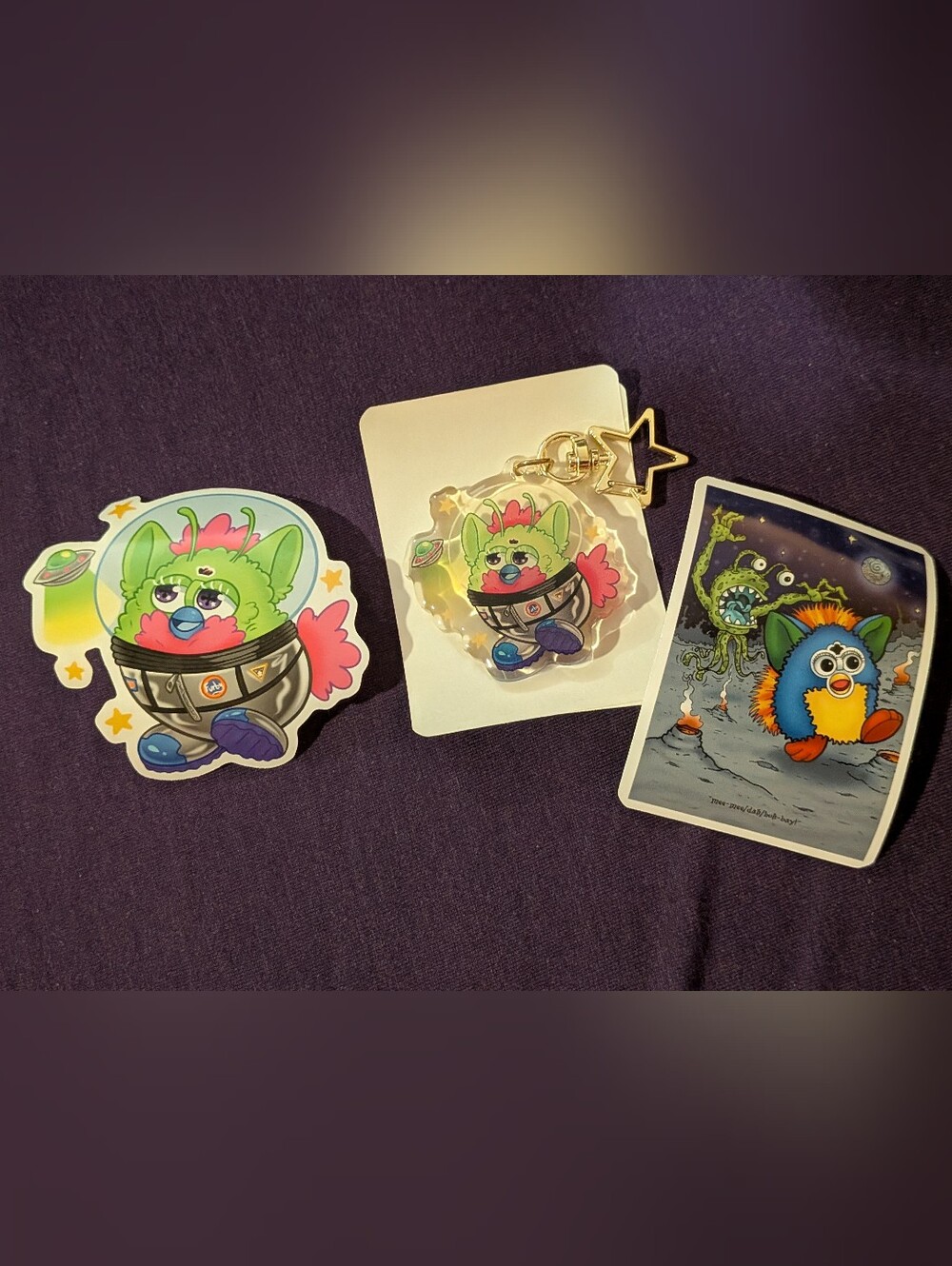 Space Alien UFO Furby 1998 Style Keychain + 2 Stickers